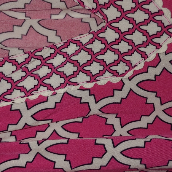 Crown & Ivy Lattice Print Bell Sleeve Peasant Top. Crochet. Size Small Petite - Picture 4 of 14